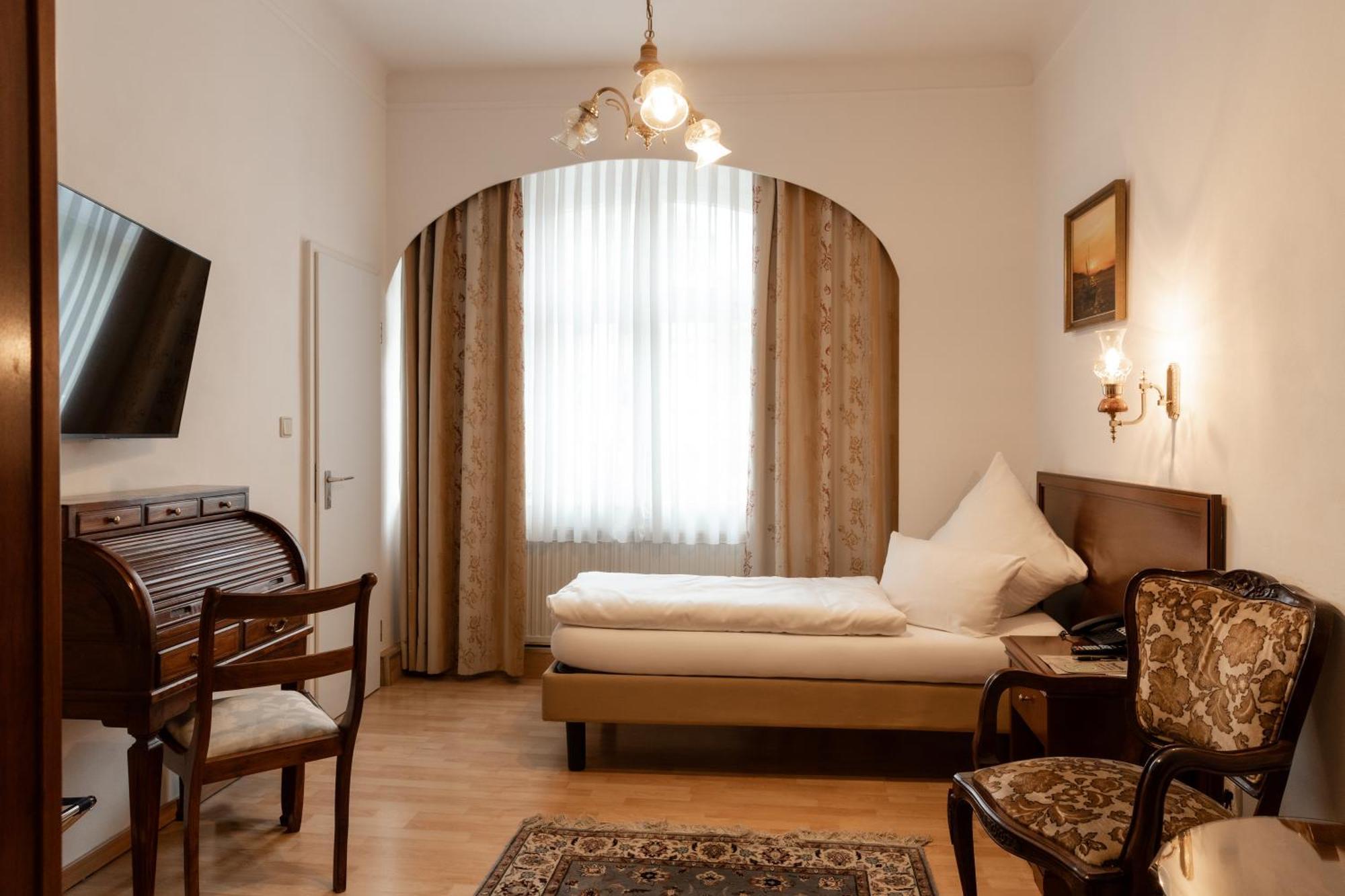Hotel Weisses Haus Bad Kissingen Exteriör bild