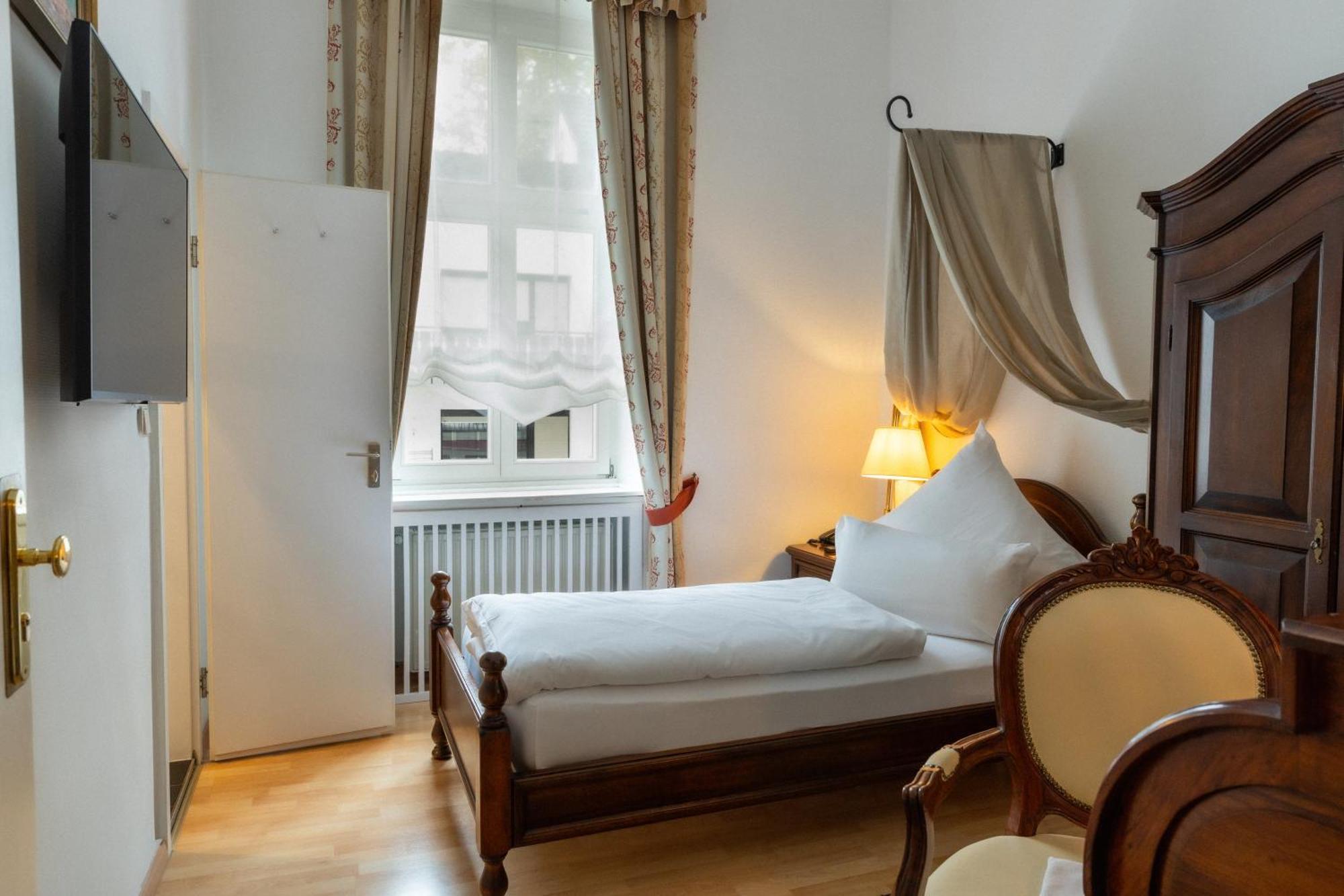 Hotel Weisses Haus Bad Kissingen Exteriör bild